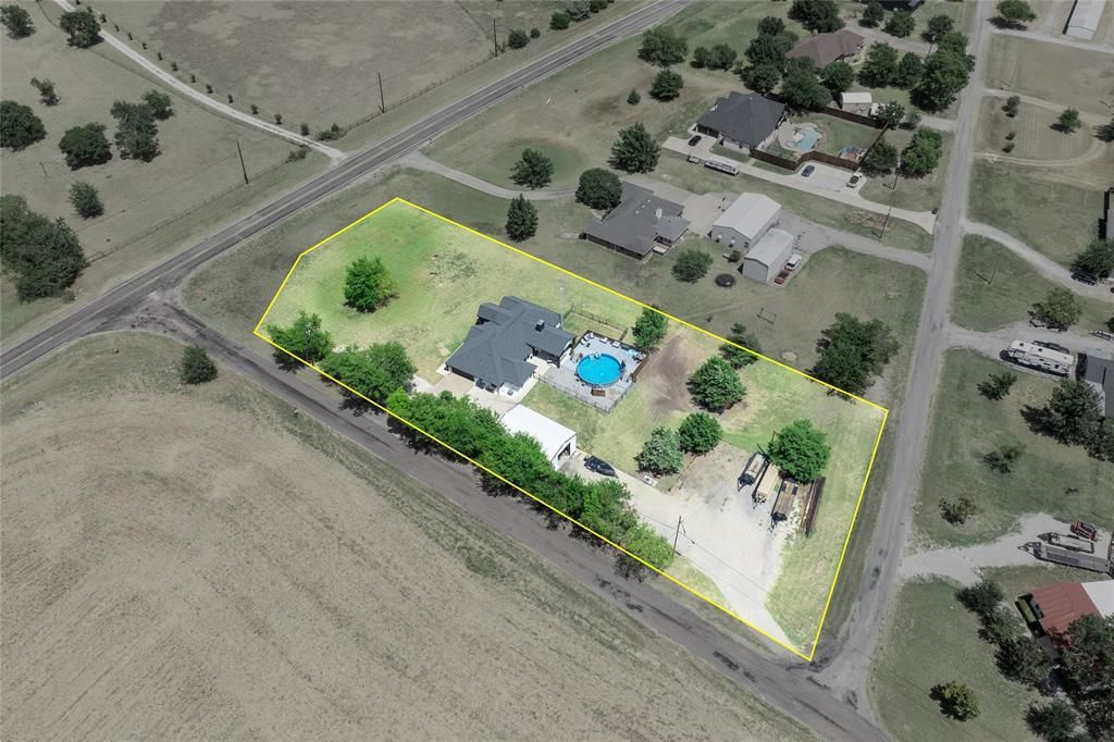 840 Fm 3133, Van Alstyne