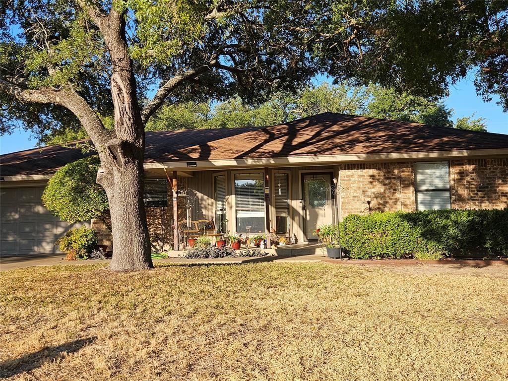 1418 Prairie Wind, Stephenville