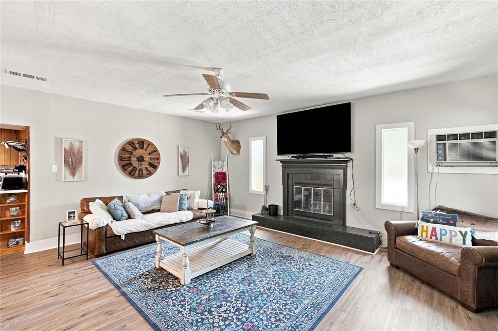 7094 Horseshoe Bend Trail, Weatherford