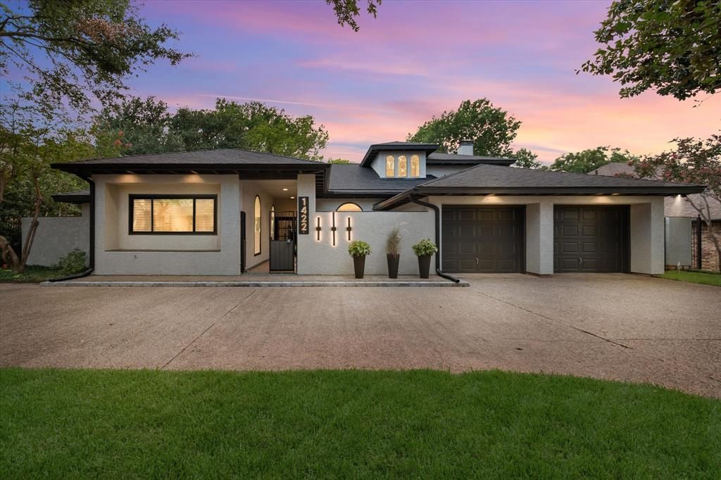 1422 Country Club Road, Arlington