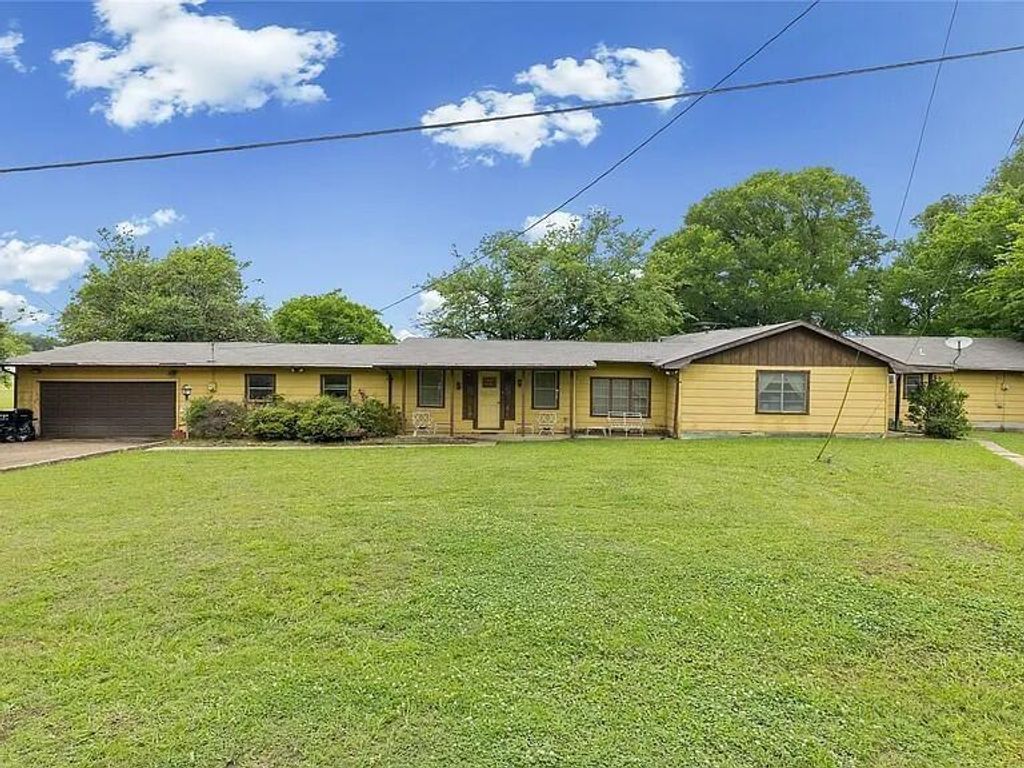 533 Ideal Circle, Quinlan
