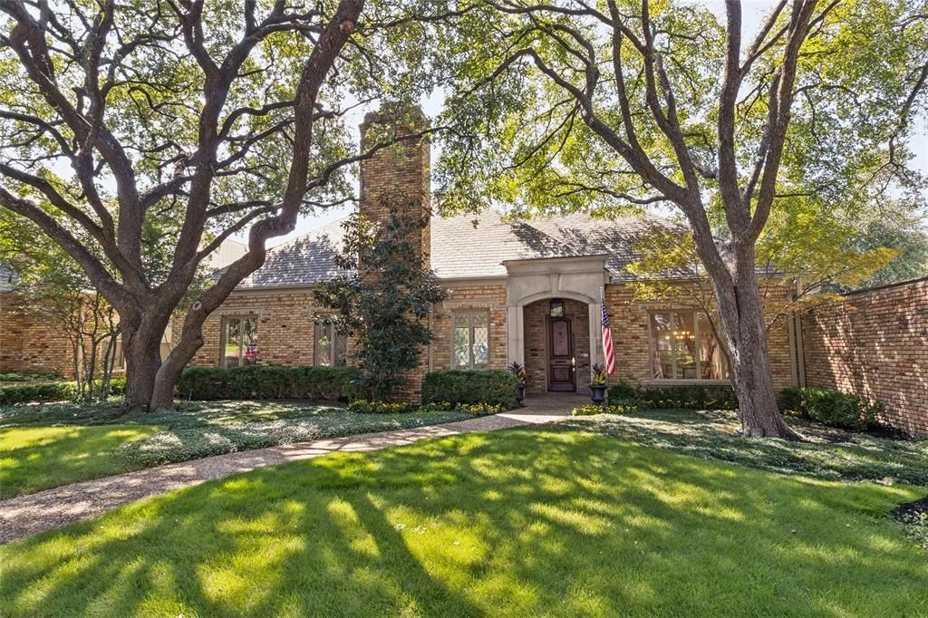 10 Saint Laurent Place, Dallas