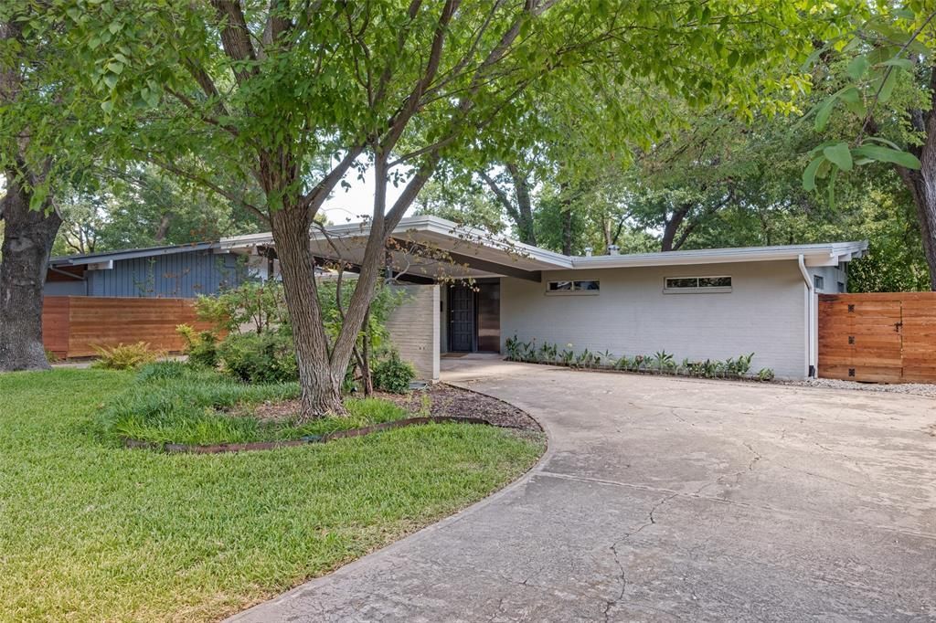 7306 Walling Lane, Dallas