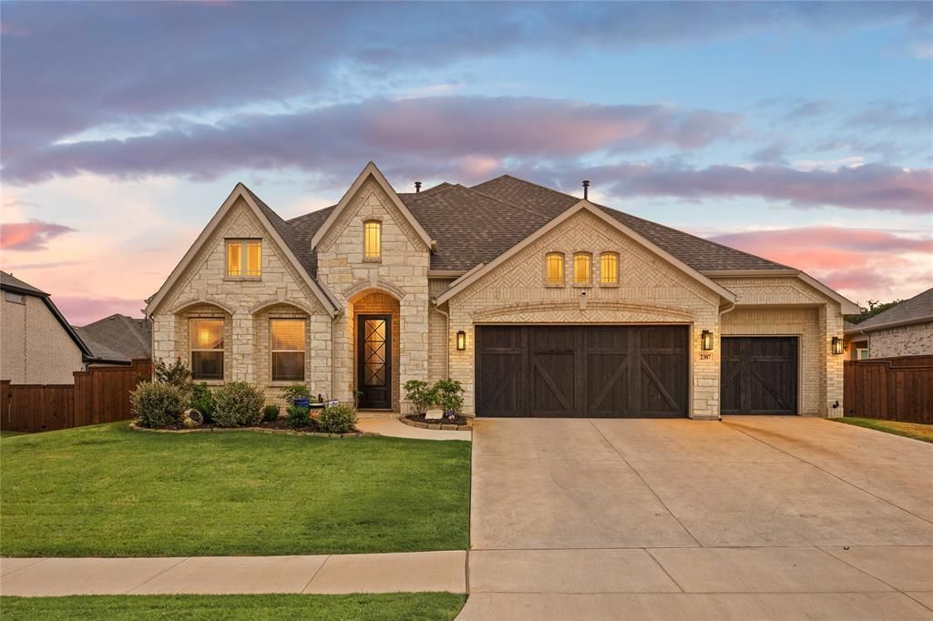 2307 Knapp Trail, Mansfield