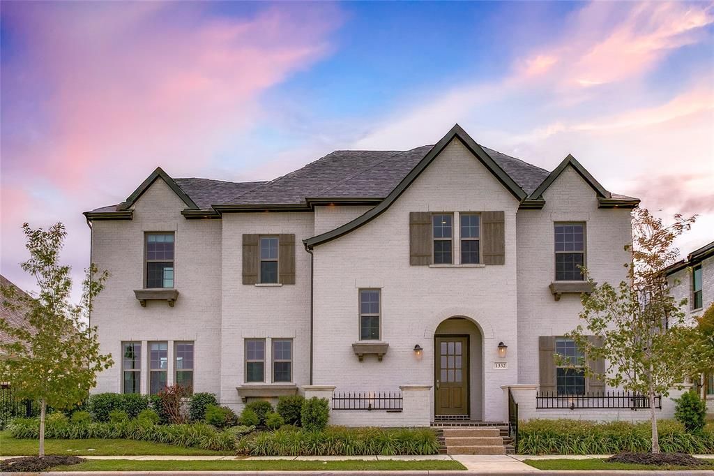 1332 Island Vista Drive, Arlington