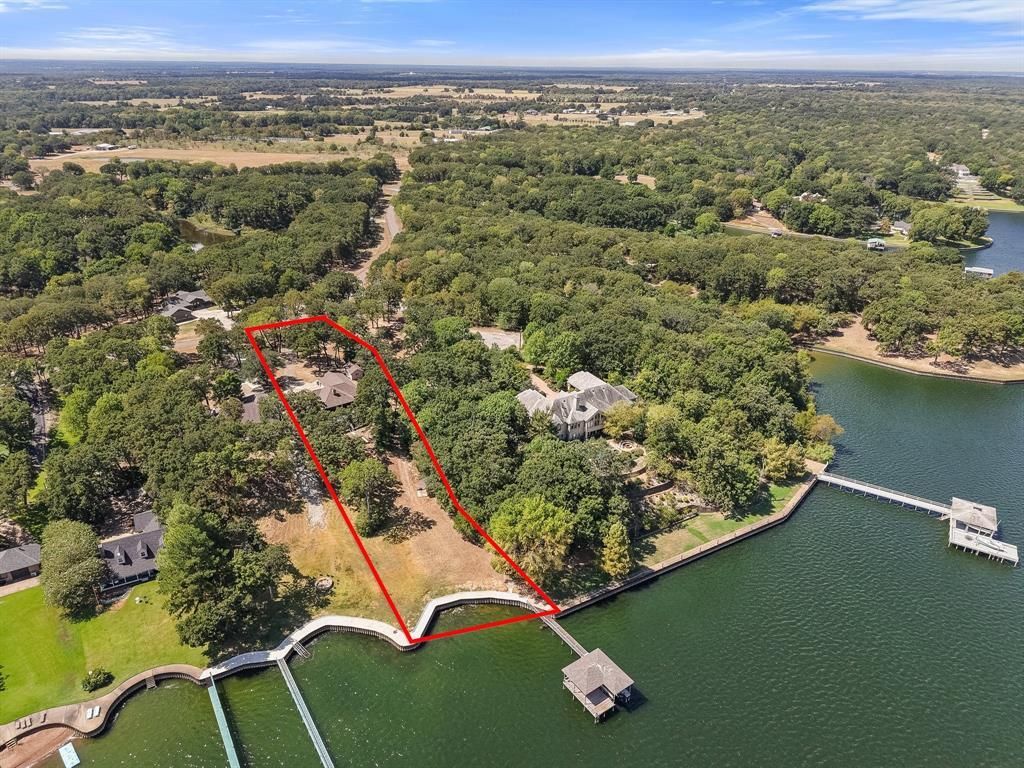 215 Pelican Point, Streetman