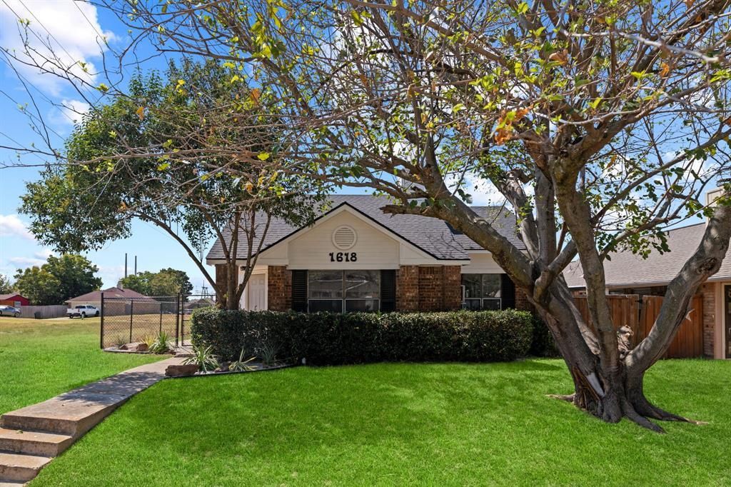 1618 Windmill Lane, Mesquite