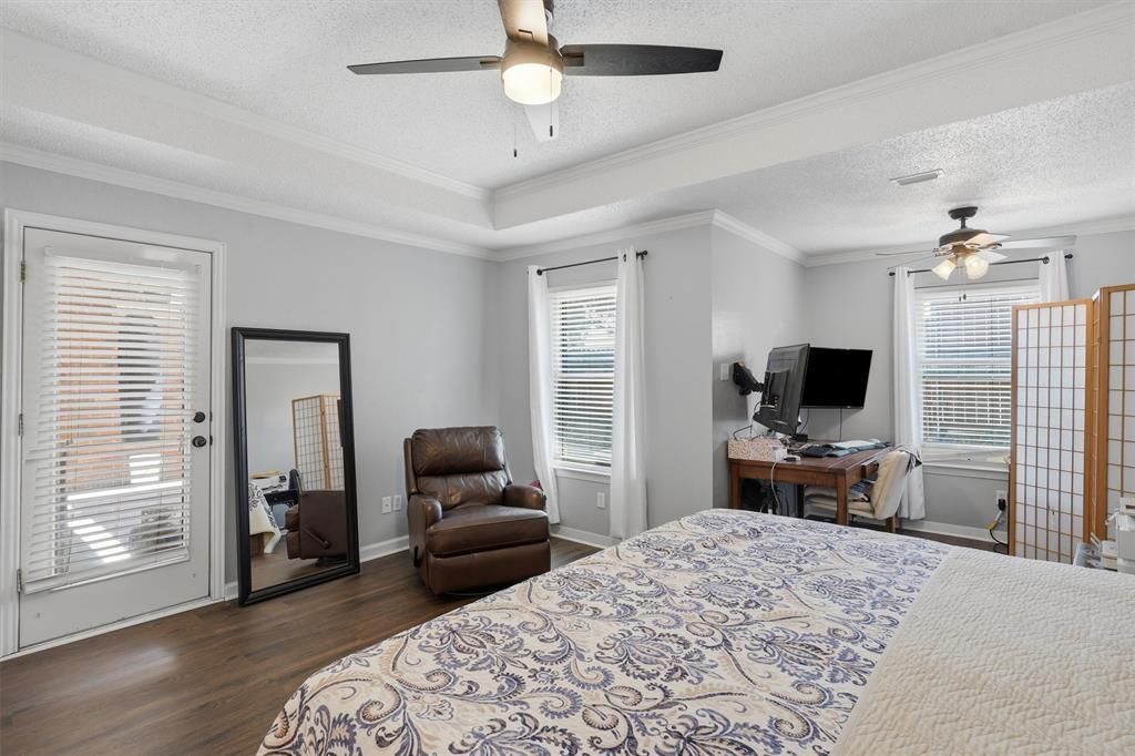 7501 Meadowside Road, Fort Worth