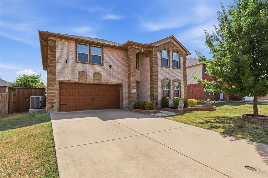 2119 Edgewood Drive, Grand Prairie
