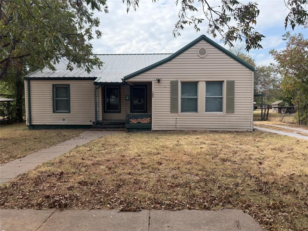 1207 Park Drive, Cisco