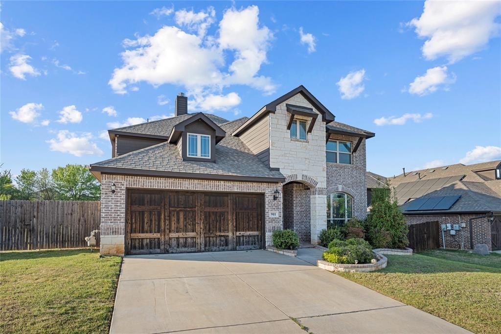 911 Royal Court, Mansfield