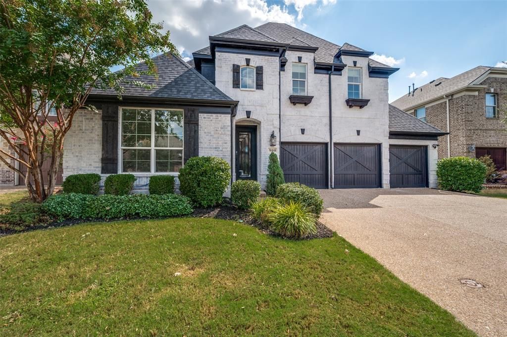 900 Southern Hills Way, Aubrey