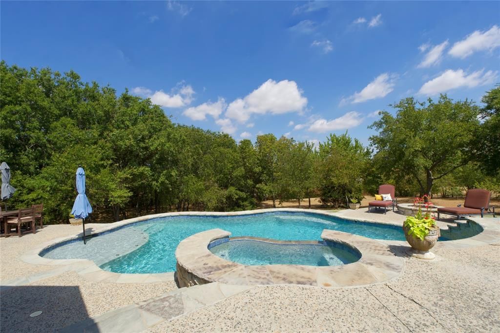 301 Hillside Drive, Muenster