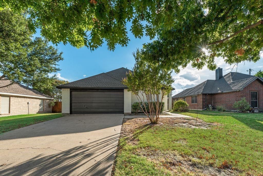 533 Bowie Street, Forney