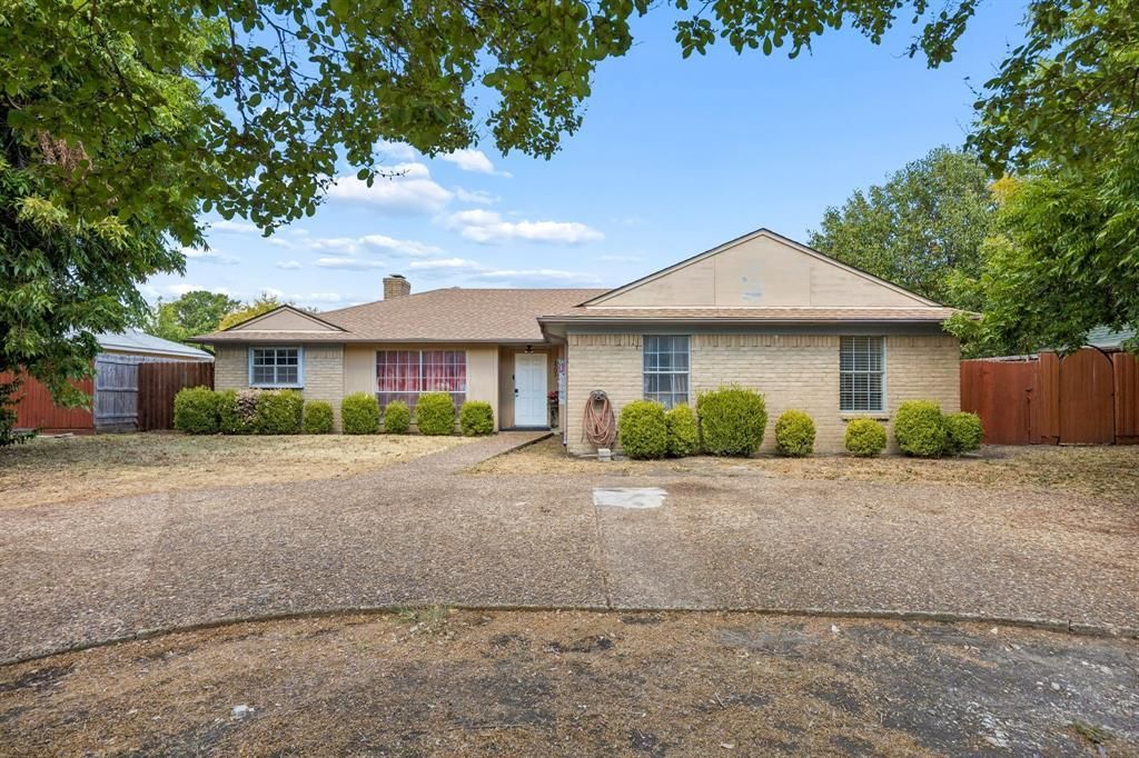 1701 East Spring Valley Road, Richardson