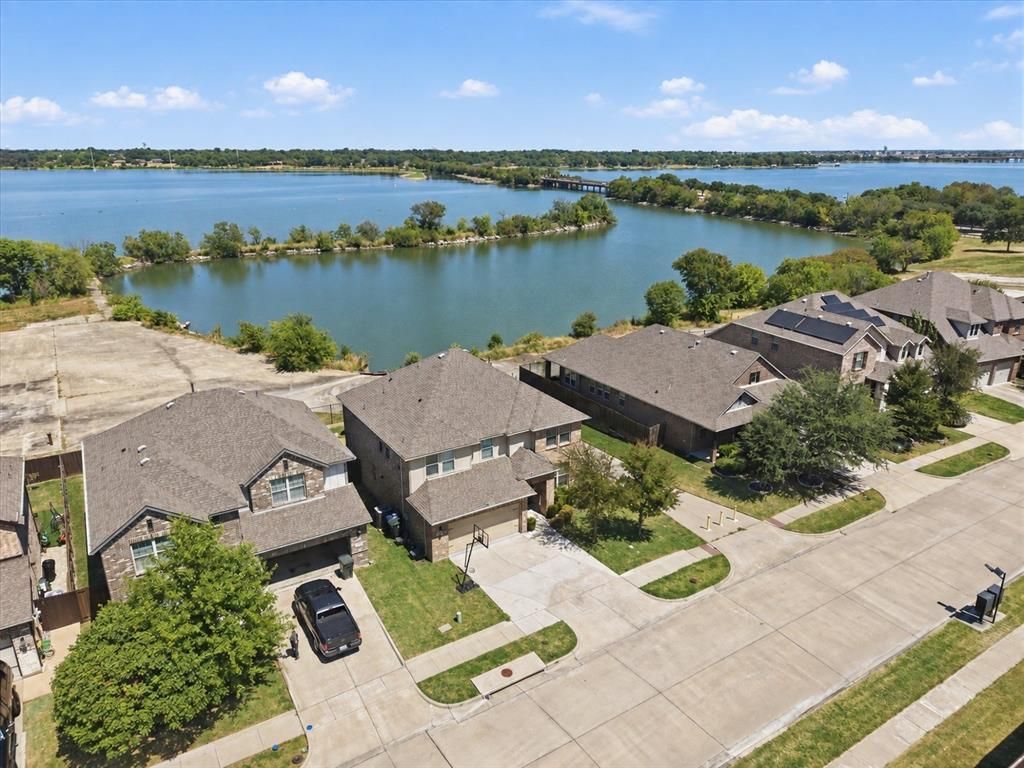 2025 Lake Front Trail, Garland