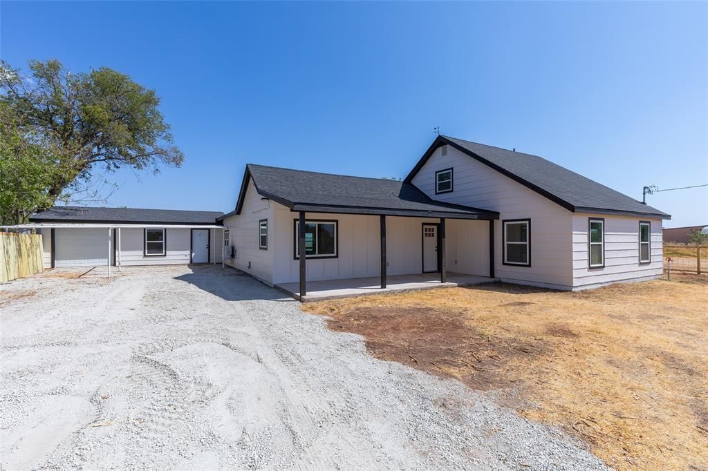 859 Choctaw Point, Abilene