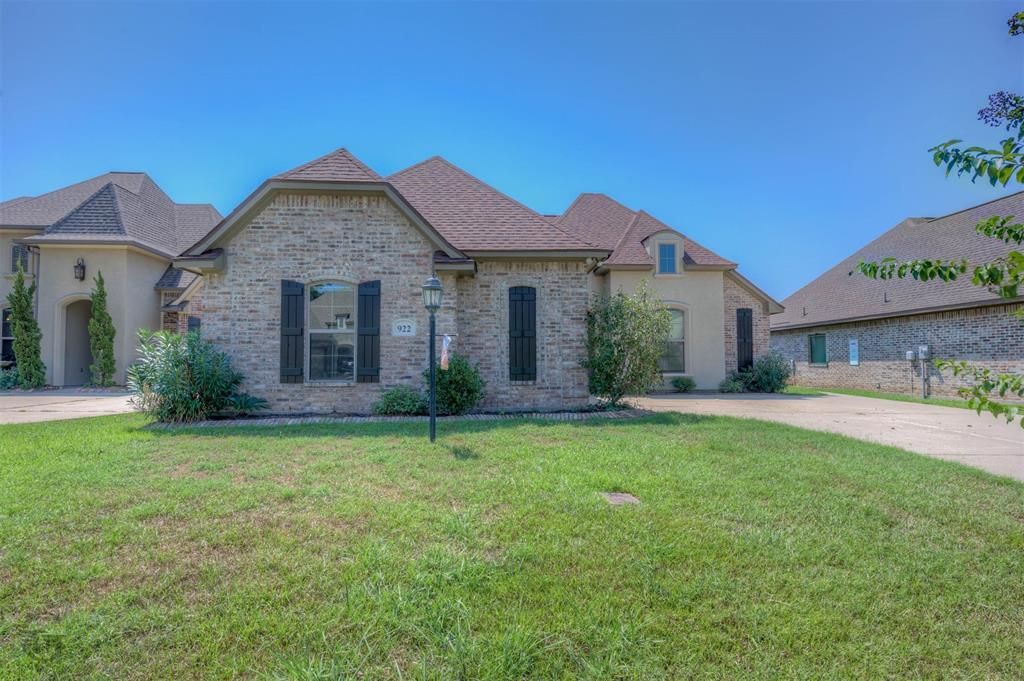 922 Antler Drive, Haughton