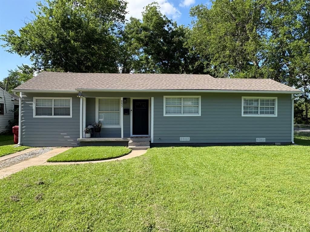 257 Graham Avenue, Bonham