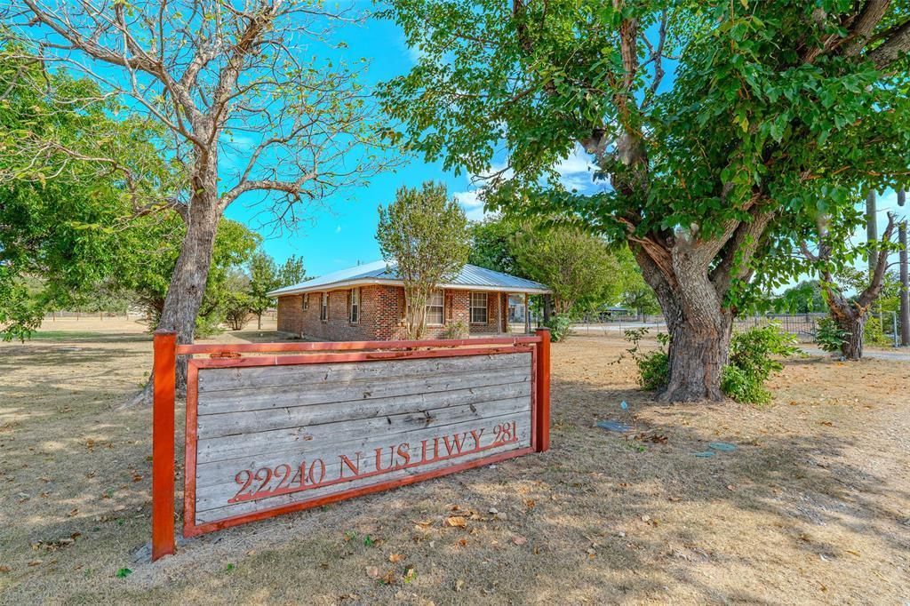 22240 N Us Highway 281, Stephenville