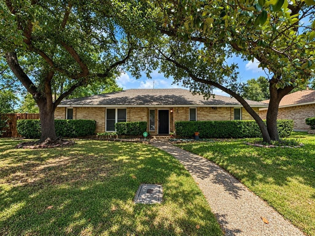 3917 High Summit Drive, Dallas