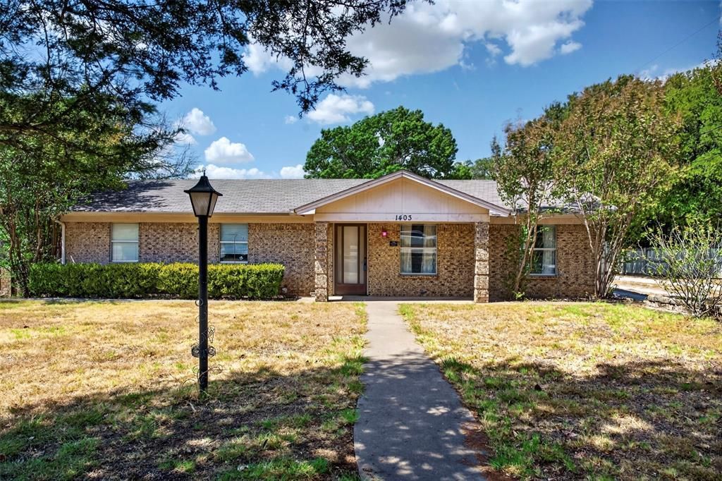 1403 N Melba Doyle Park Road, Decatur