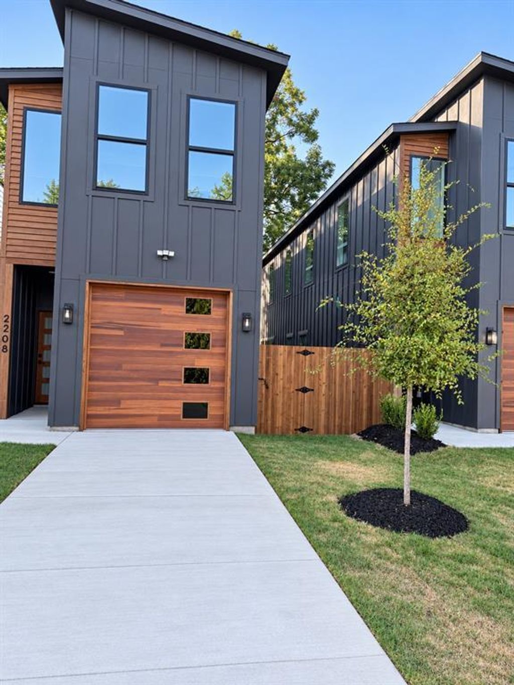 2208 Dyson Street, Dallas