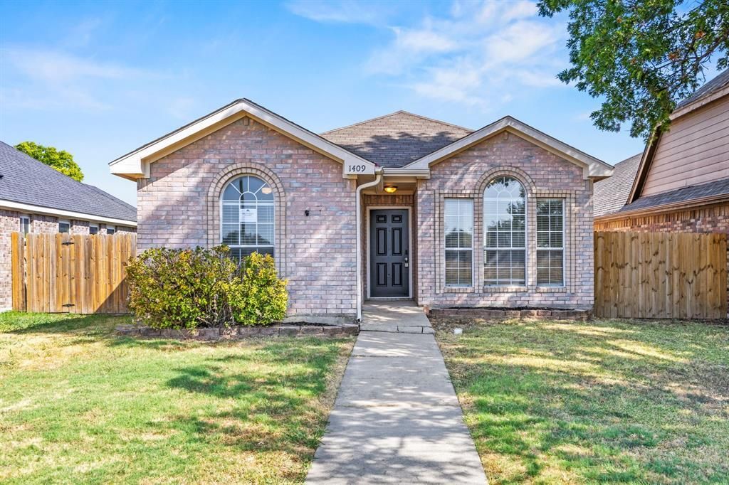 1409 E Brown Street, Wylie
