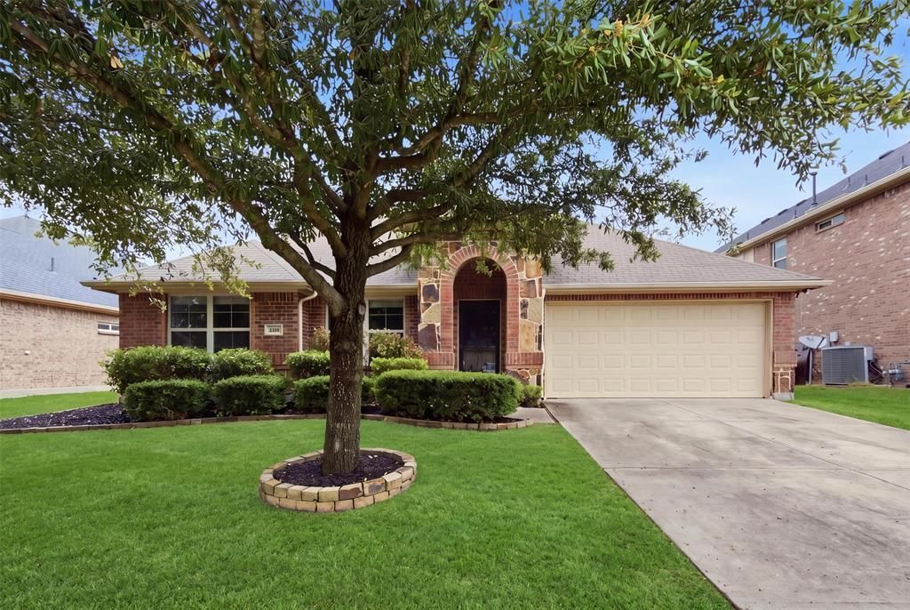 2912 Glenoaks Drive, Royse City