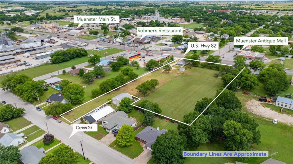 322&410 E Division Street, Muenster