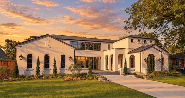 6031 Lupton Drive, Dallas