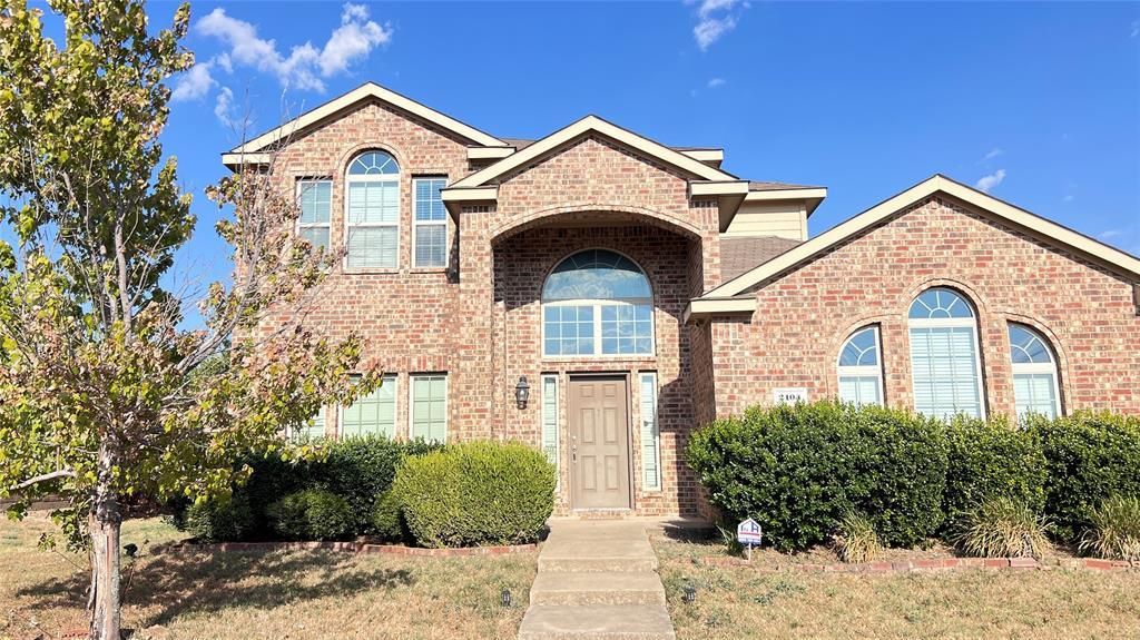 2104 Stonewood Drive, Lancaster