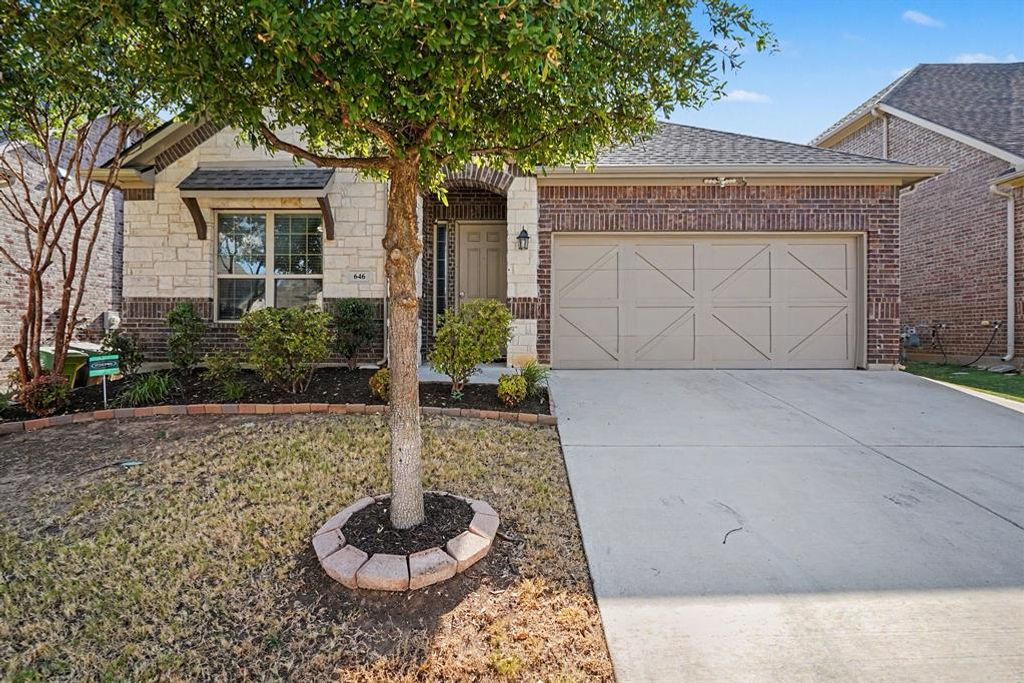 646 Harris Ridge Drive, Arlington