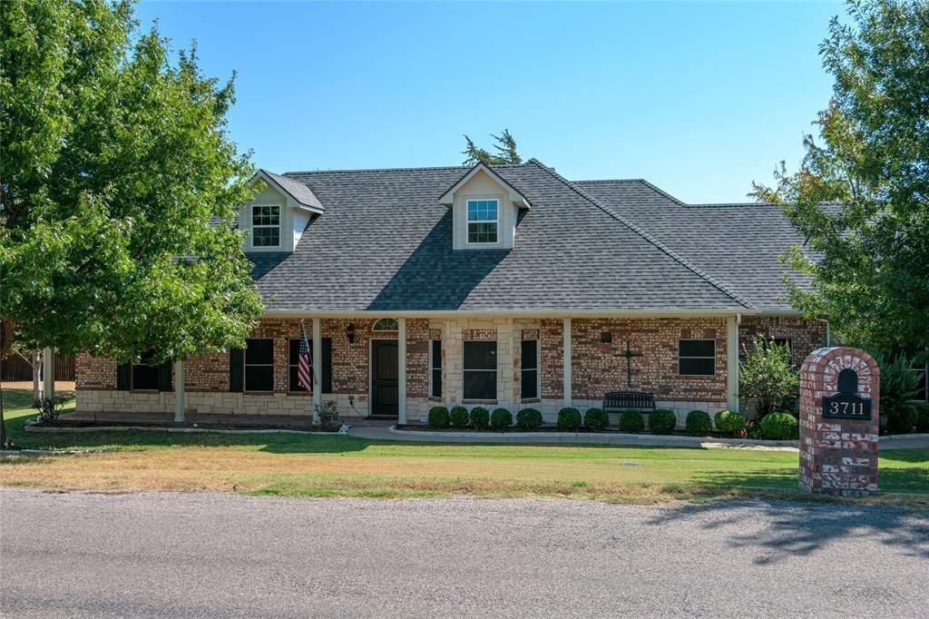 3711 Heatherwood Lane, Sherman