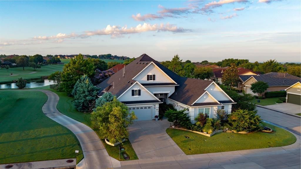 9613 Crestview Drive, Denton