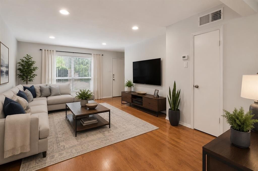 4525 Gilbert Avenue 207, Dallas