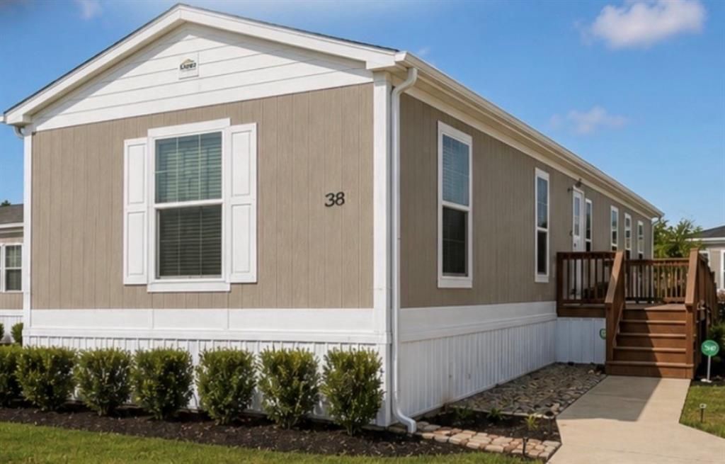 1800 Oak Grove Road E 38, Burleson