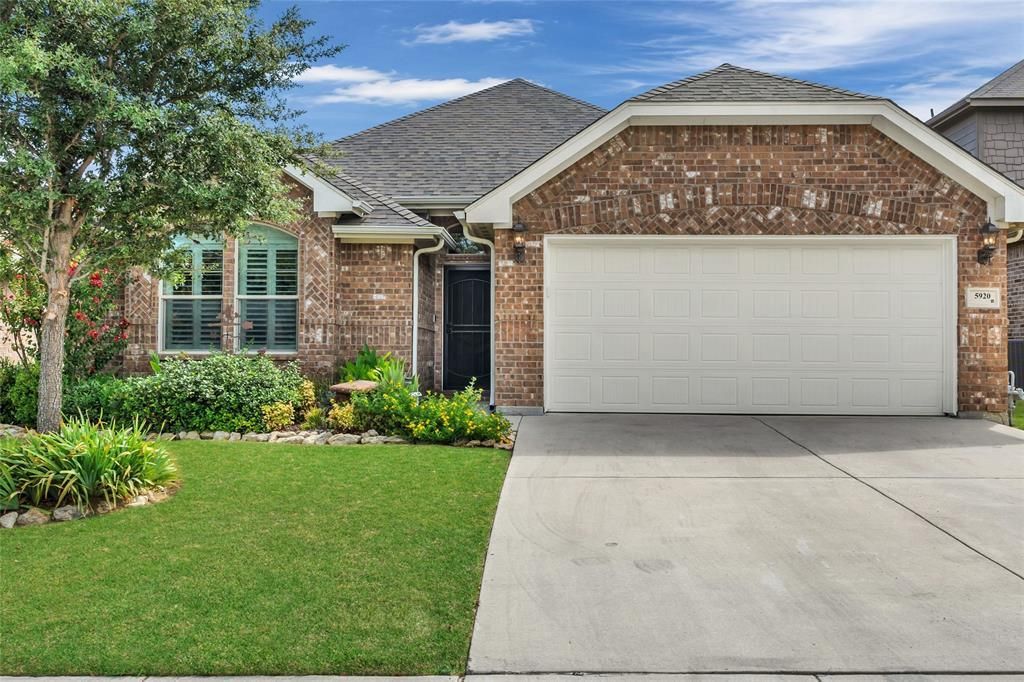5920 Mackerel Drive, Fort Worth