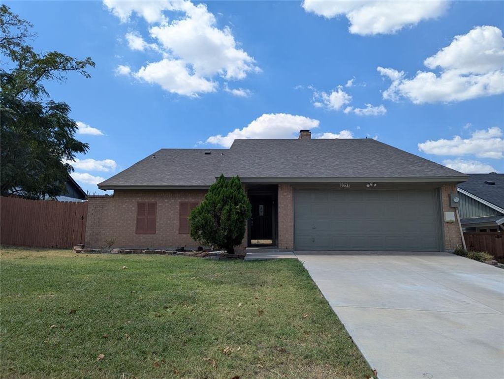 2727 Colonial Drive, Carrollton