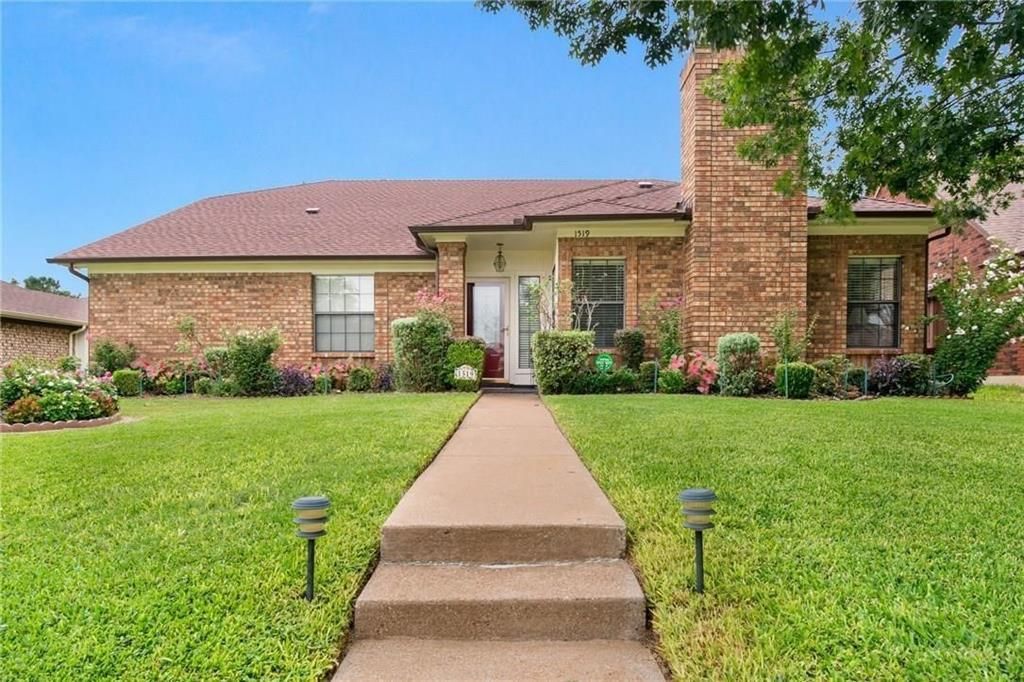 1519 Mission Ridge Trail, Carrollton