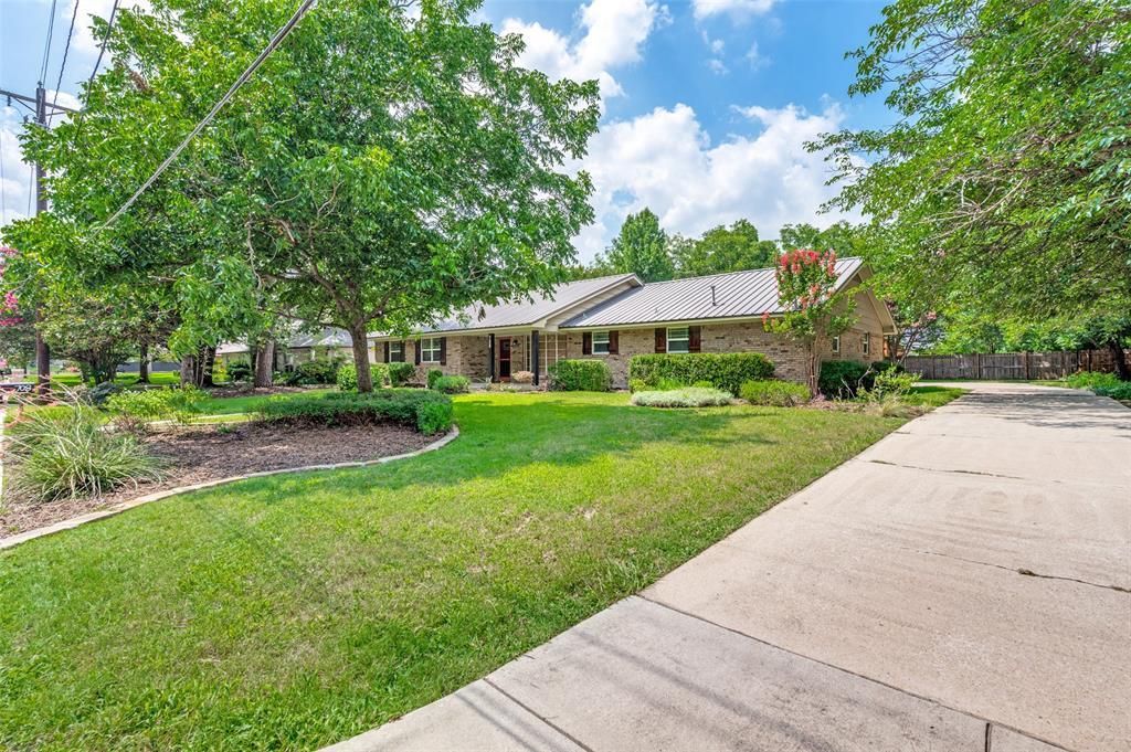 708 Headlee Street, Denton