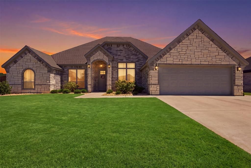 198 Crenshaw Court, Stephenville