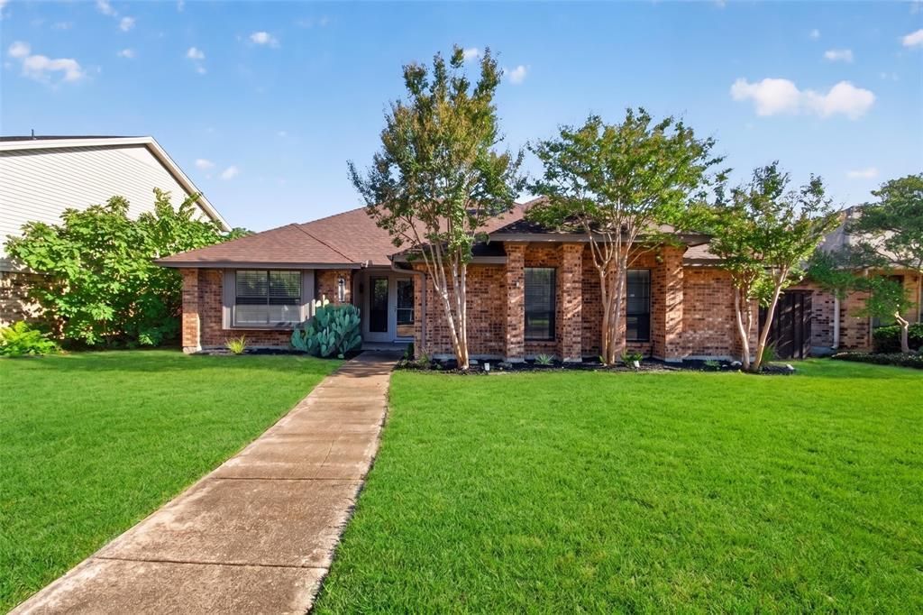 9107 Sweetwater Drive, Dallas