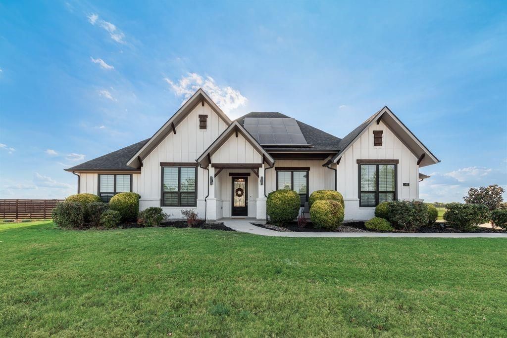 481 Ike Road, Waxahachie