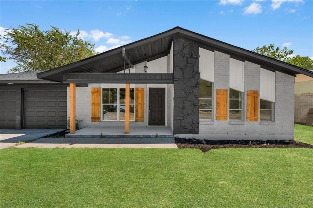 3725 Raphael Street, Fort Worth