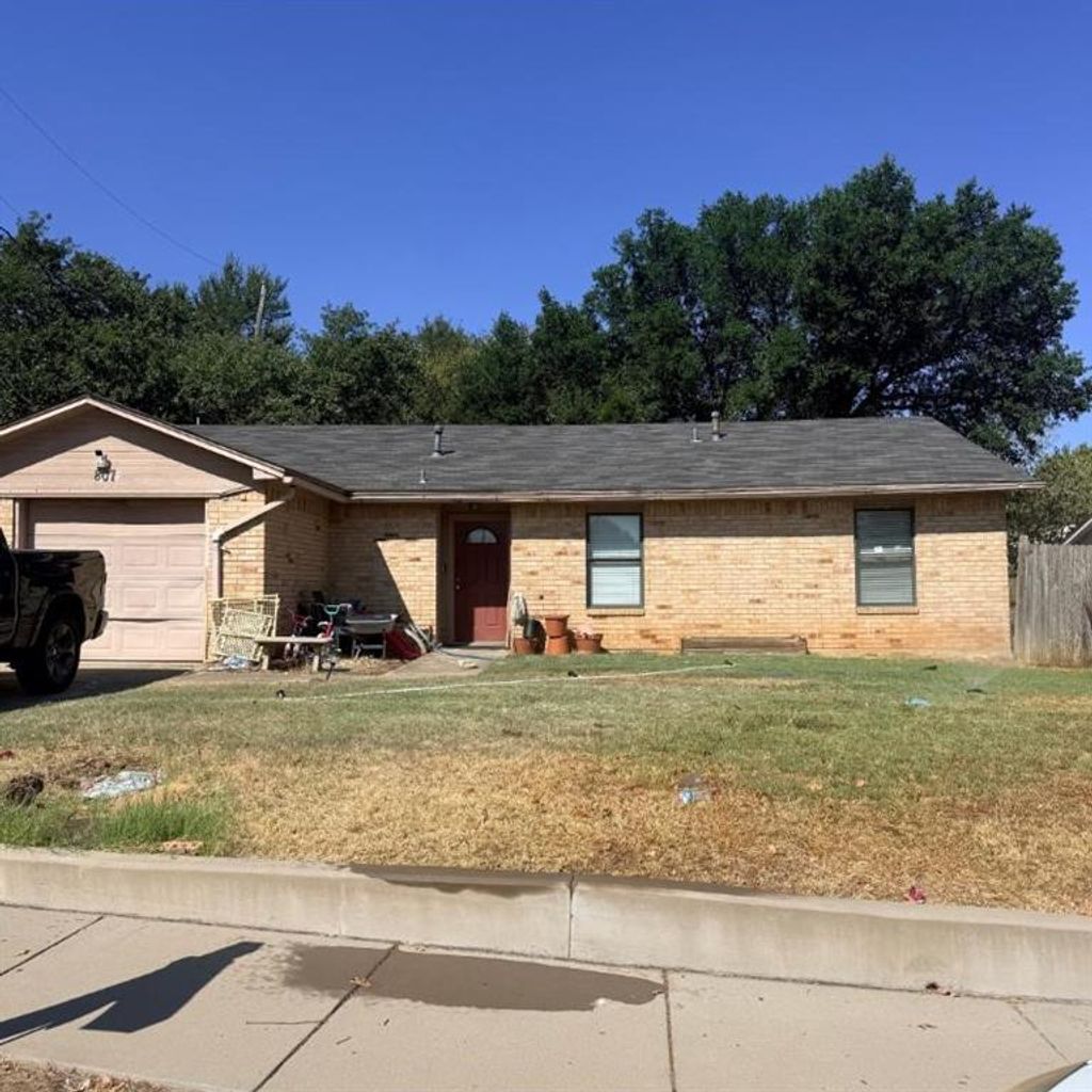 807 Mack Drive, Denton