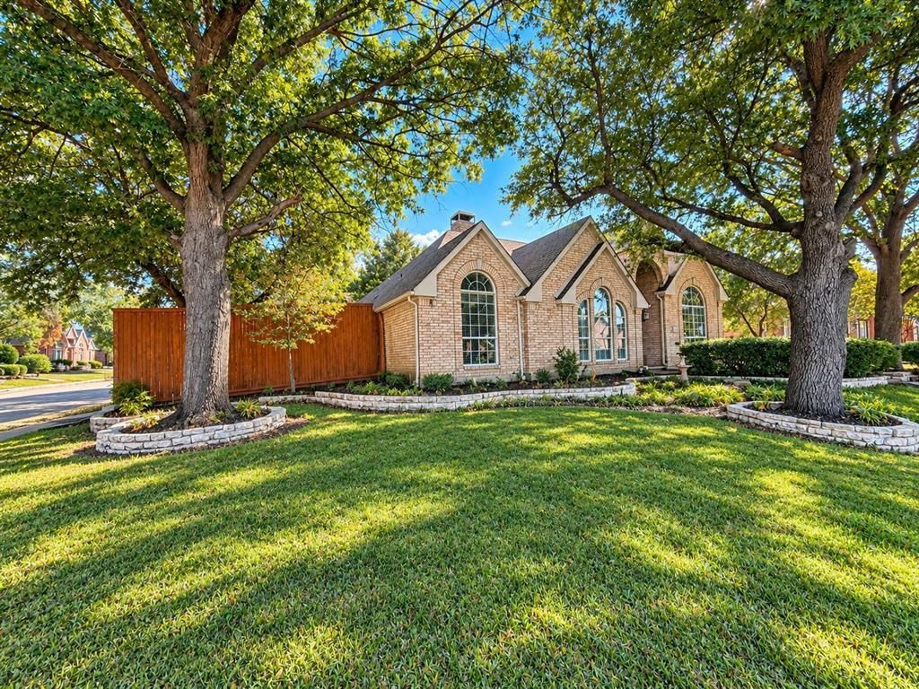 3900 Newhall Drive, Plano
