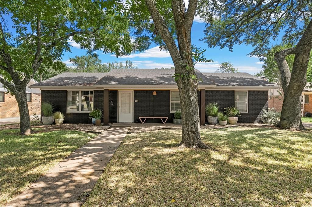 5831 Caldwell Street, Waco