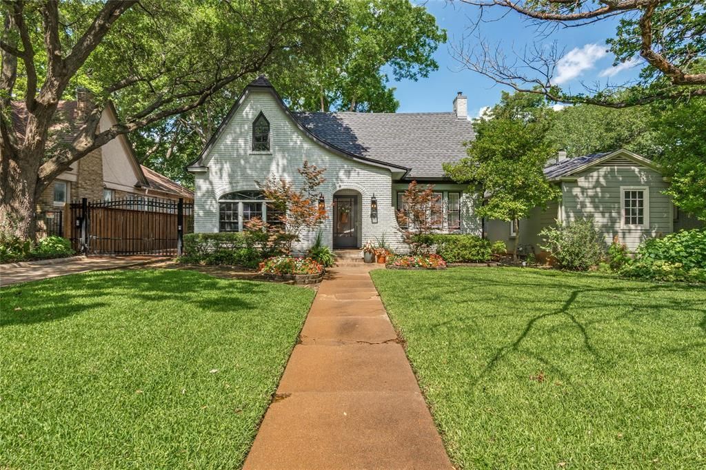 1151 N Winnetka Avenue, Dallas