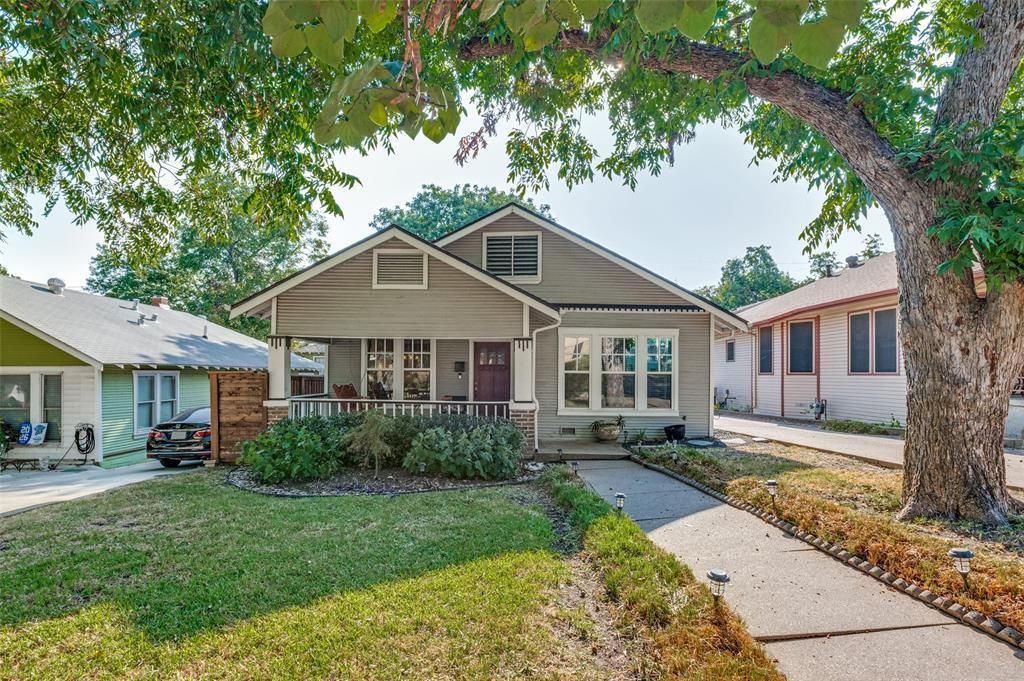1010 Woodlawn Avenue, Dallas